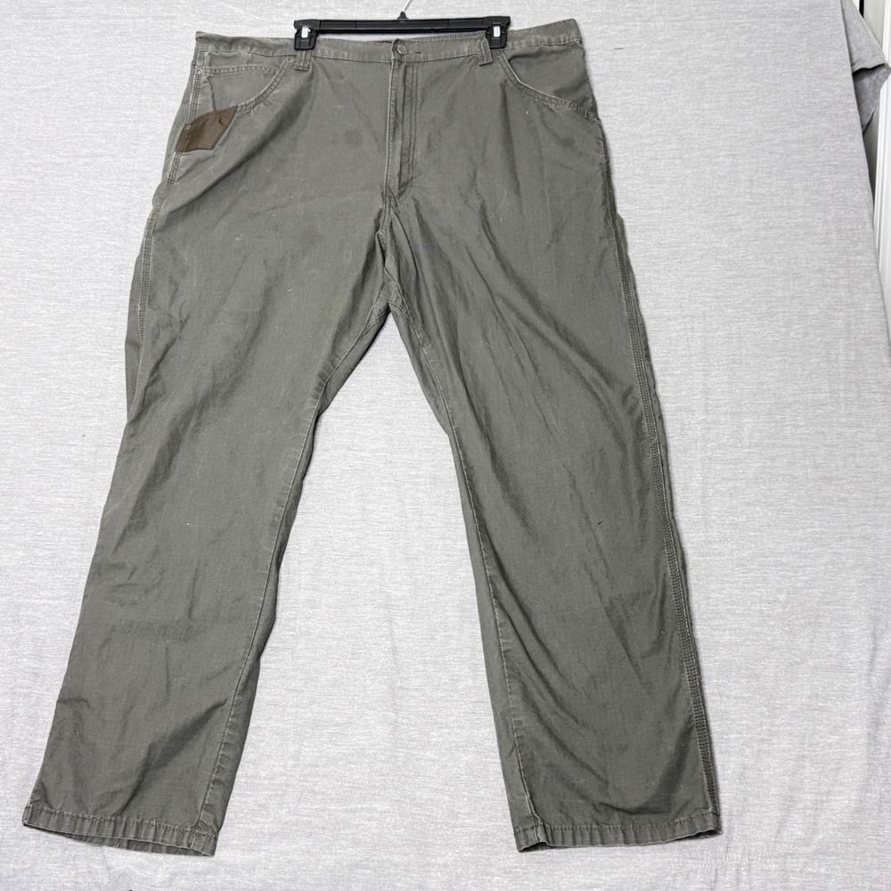 Wrangler Workwear Men's Cargo Pants Khaki Relaxed Fit Utility Pants Size 44x30